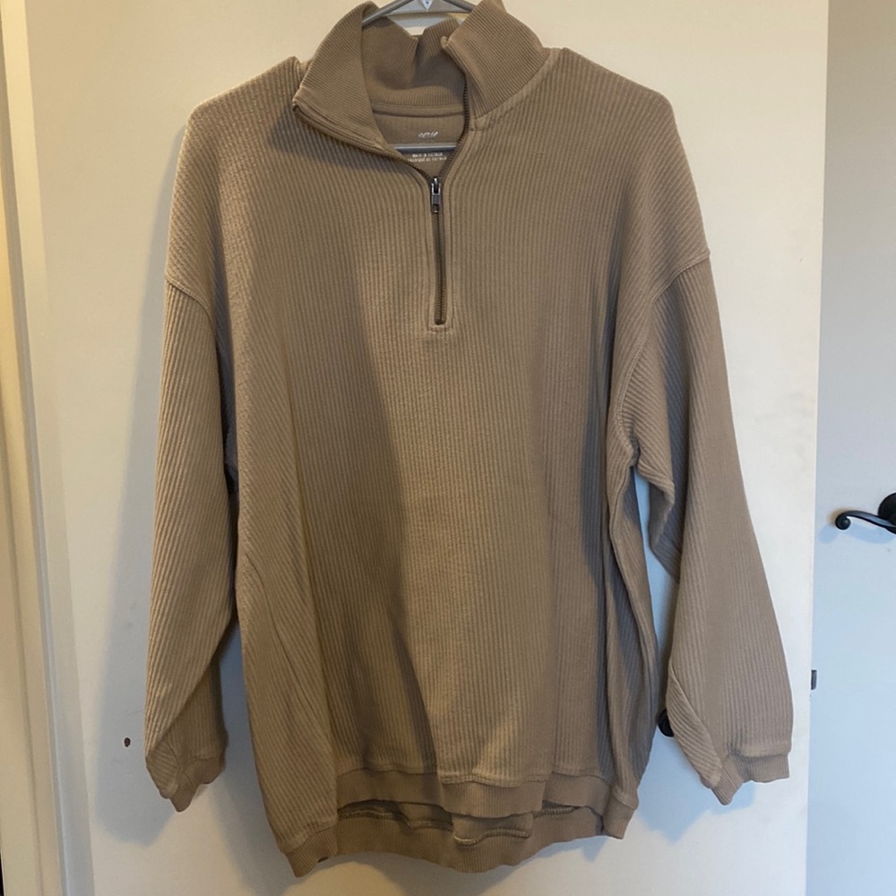 Aerie Quarter Zip. Size XS. In color Taupe.